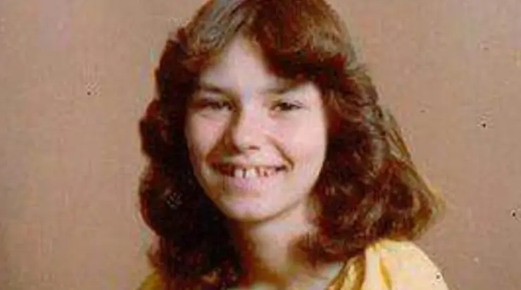 Elle a grandi dans la pauvreté, et après la mort de ses parents, elle n’avait souvent pas assez d’argent pour nourrir elle-même et ses quatre frères et sœurs. Aujourd’hui, elle est une star mondiale qui a conquis le monde entier.