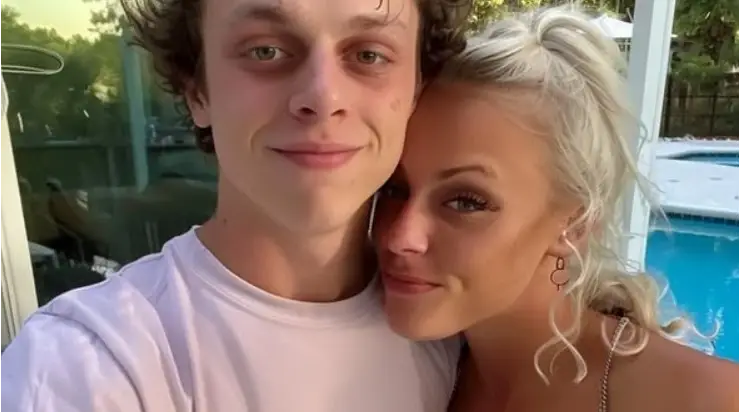 Mon fils a amené sa petite amie en vacances en famille, et j’ai été surprise de découvrir qui elle était